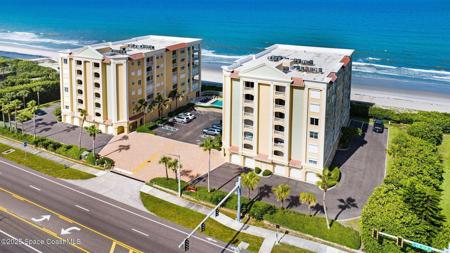 1085 HIGHWAY A1A