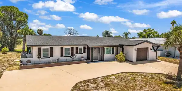 82 ROTONDA CIRCLE