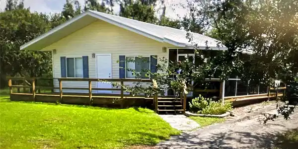 122 GLENHOLM AVENUE