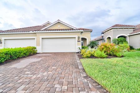 7011 COSTA BELLA