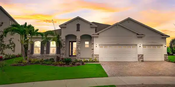 5947 BLAKENEY LOOP