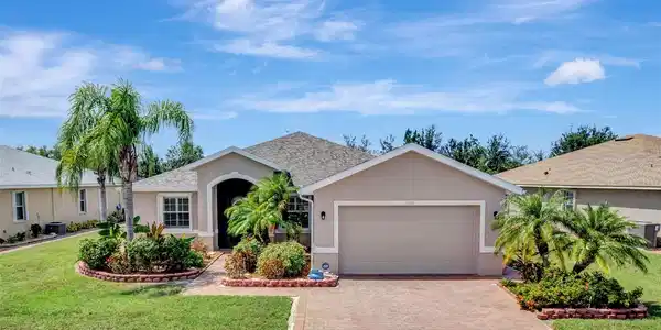 5385 LAYTON