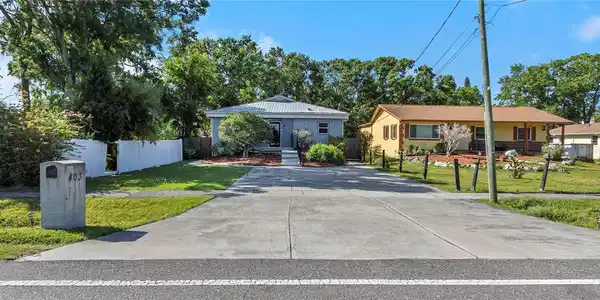 403 SAINT PETERSBURG DRIVE W