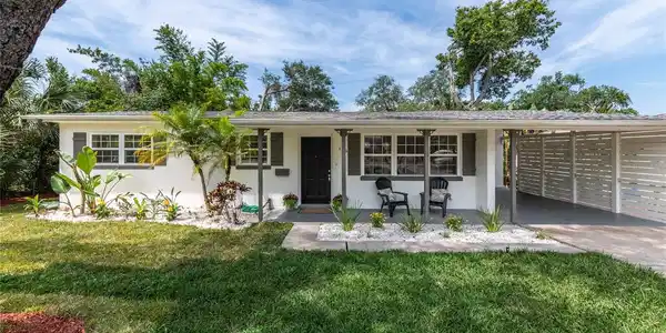 376 RIDGEWOOD