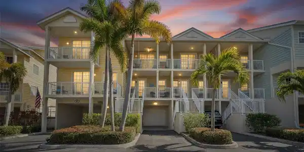 577 BAHIA BEACH BOULEVARD