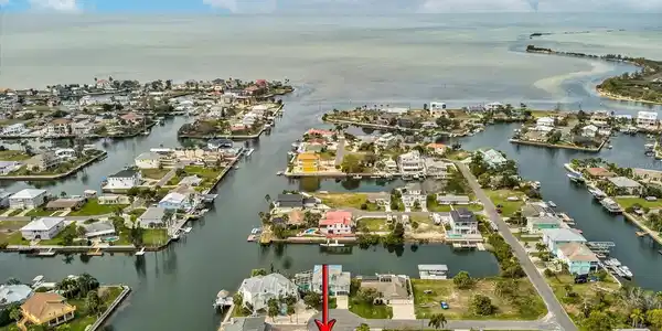 4374 7TH ISLE DRIVE
