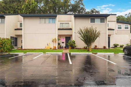 1029 LONGFELLOW COURT