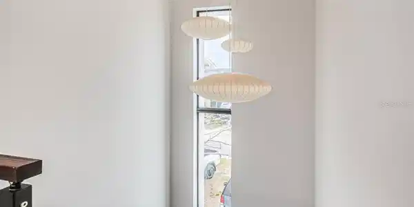 Image 4 Image 4
