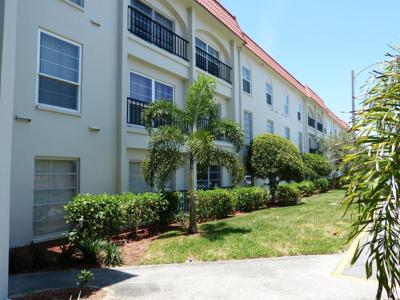 2700 BAYSHORE BOULEVARD