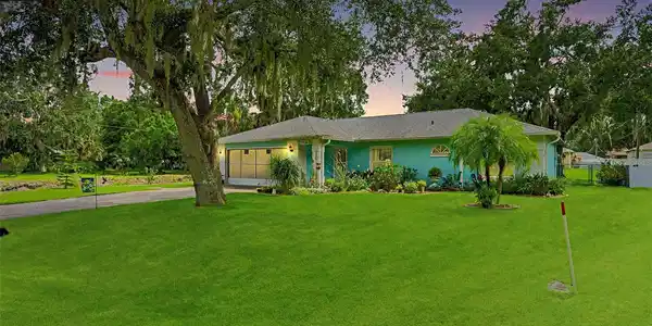 1732 ROYAL PALM
