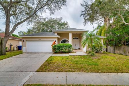 136 SAGE CIRCLE