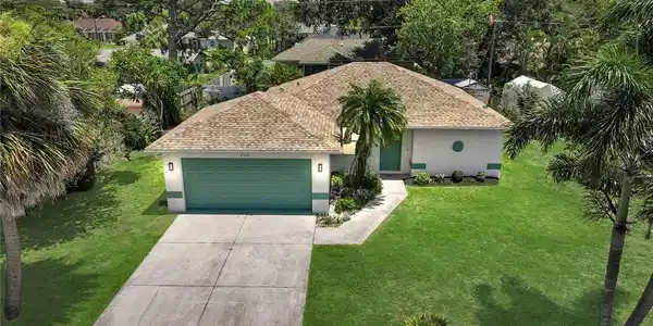 732 NECTAR ROAD