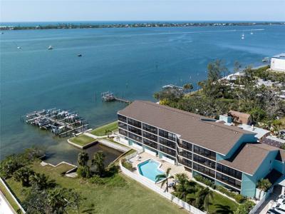 53 W BAY HEIGHTS ROAD