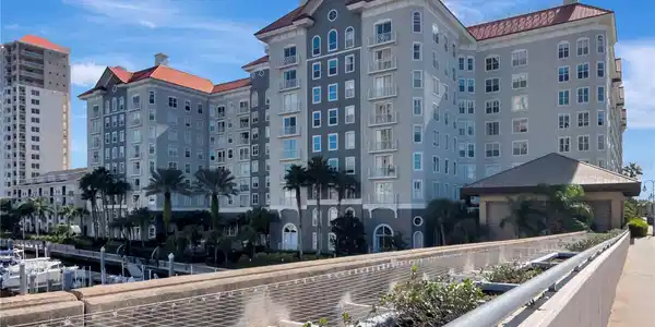 700 S HARBOUR ISLAND BOULEVARD