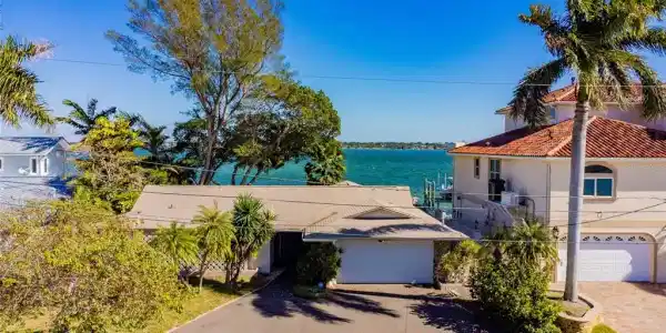 1205 BAY