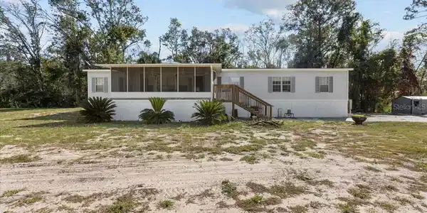 4945 SW 358 HIGHWAY