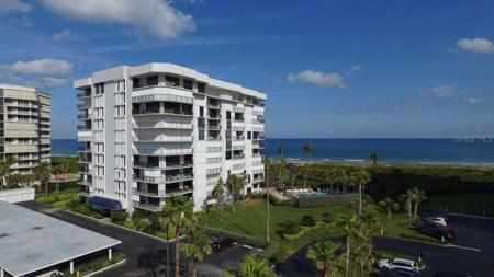 2800 N HIGHWAY A1A