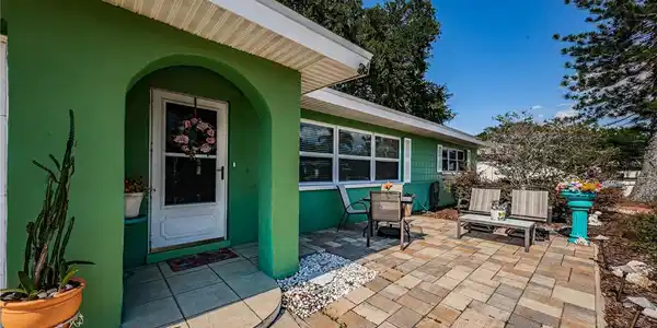 13747 BERMUDA DRIVE
