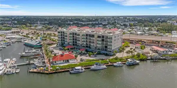 505 TAMIAMI TRAIL N