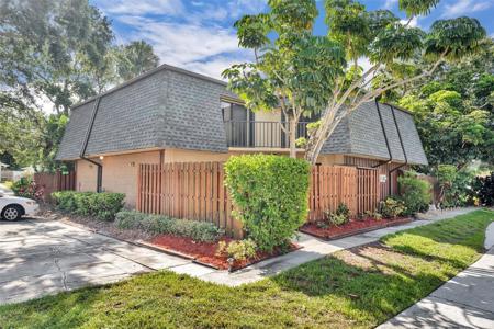 3824 SAXON DRIVE