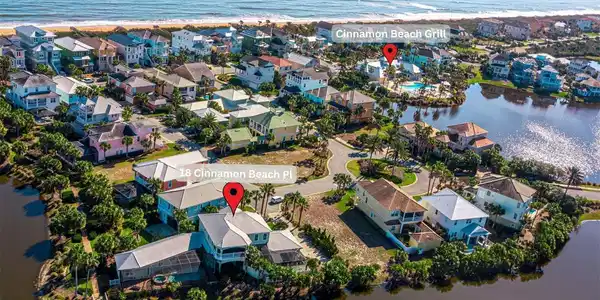 18 CINNAMON BEACH