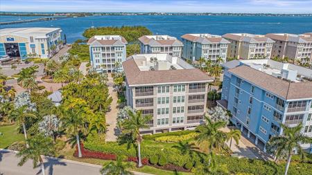 395 ARUBA CIRCLE