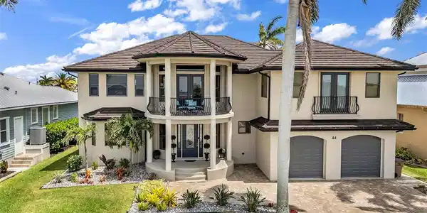44 COLONY POINT DRIVE