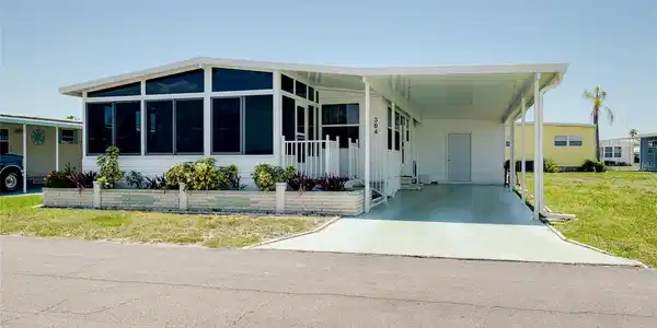 304 ROMA ROAD