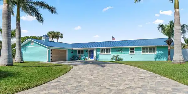 118 CORAL WAY