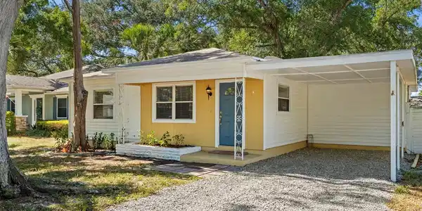 3313 PRICE AVENUE