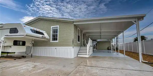 1421 KINGFISHER DRIVE