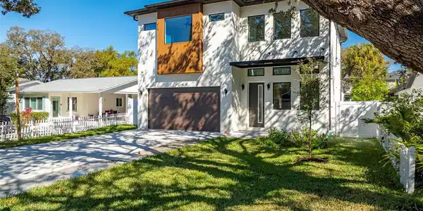 3215 W PRICE AVENUE