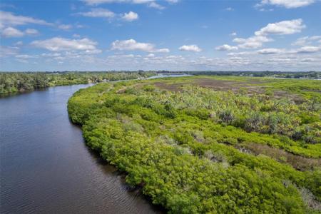RUSKIN AREA W OF I75 E OF HWY 41