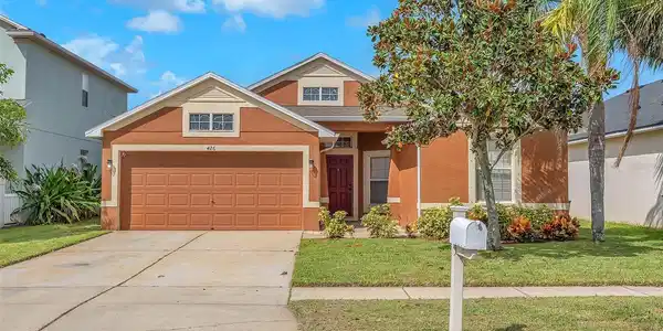 426 STONE BRIAR DRIVE