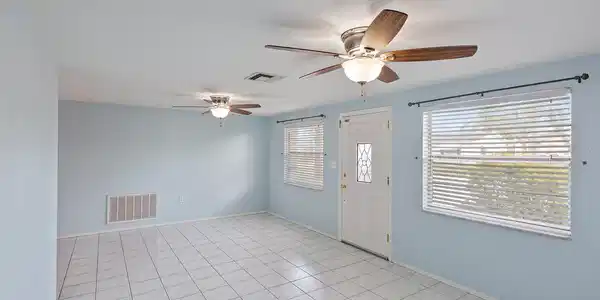Image 4 Image 4