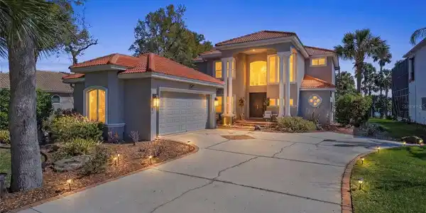 83 S RIVERWALK DRIVE