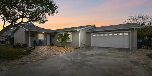 8448 FLAGSTONE DRIVE