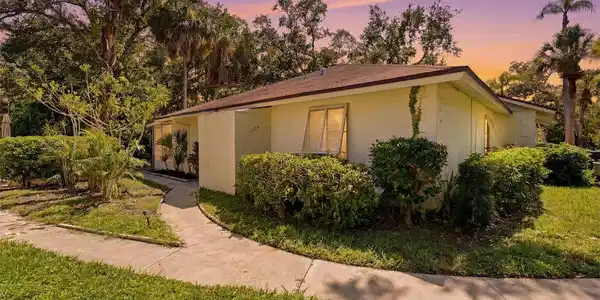 5324 ROYAL PALM AVENUE