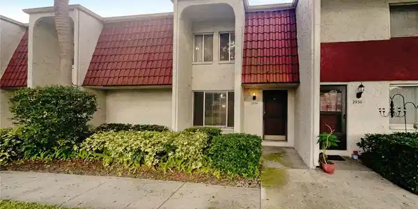 2934 PINE CONE CIRCLE