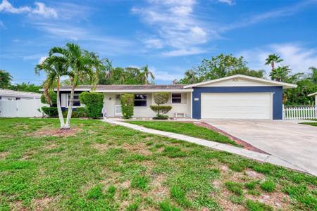 2105 HYDE PARK