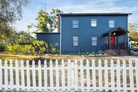 1013 MAGNOLIA DRIVE