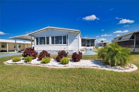 533 LA PLAYA CIRCLE