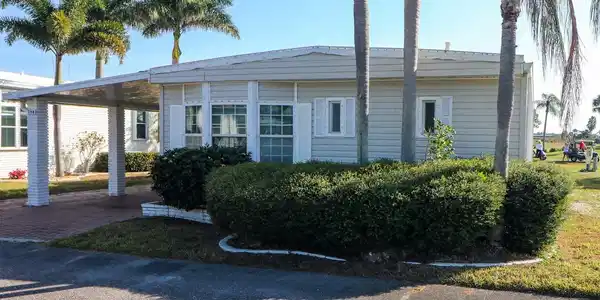 2100 KINGS HIGHWAY
