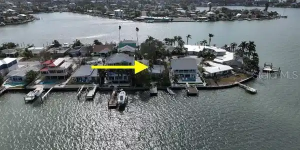 806 BAY POINT DRIVE