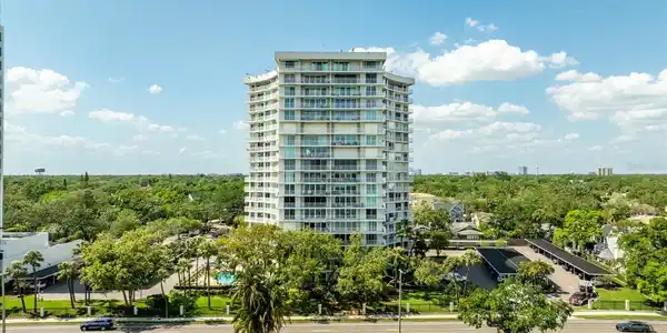 2611 BAYSHORE BOULEVARD