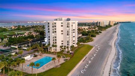 1000 LONGBOAT CLUB ROAD