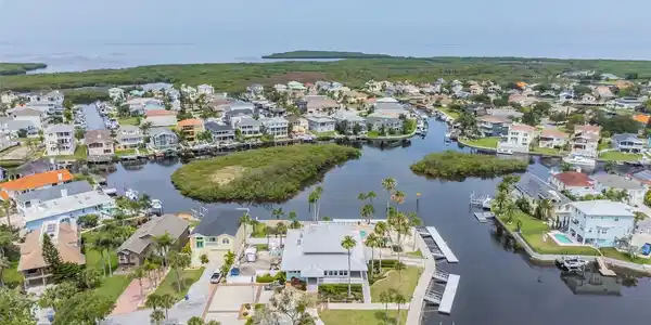 6101 BAYSIDE DRIVE