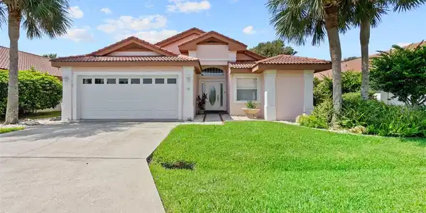 4 SAN RAFAEL COURT