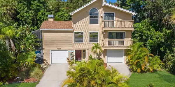 4003 BAYSIDE