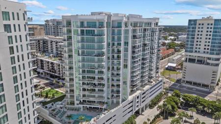 301 QUAY COMMONS